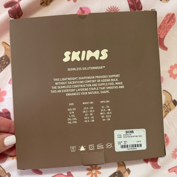 MOVING SALE | Skims Sculpting Shorts - Picture 2 of 4